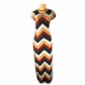 Less Loo Neutral Chevron Dress